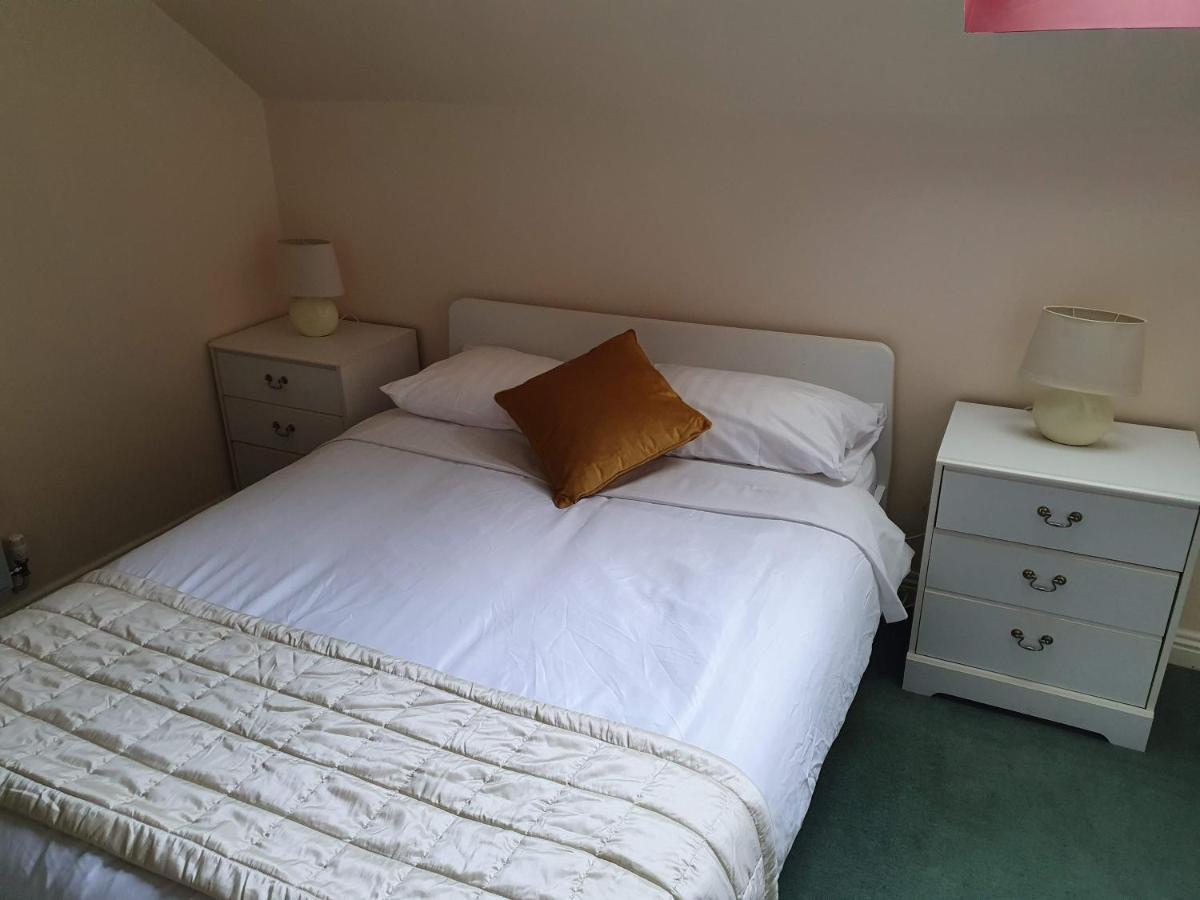 Launard House Кілкенні Номер фото